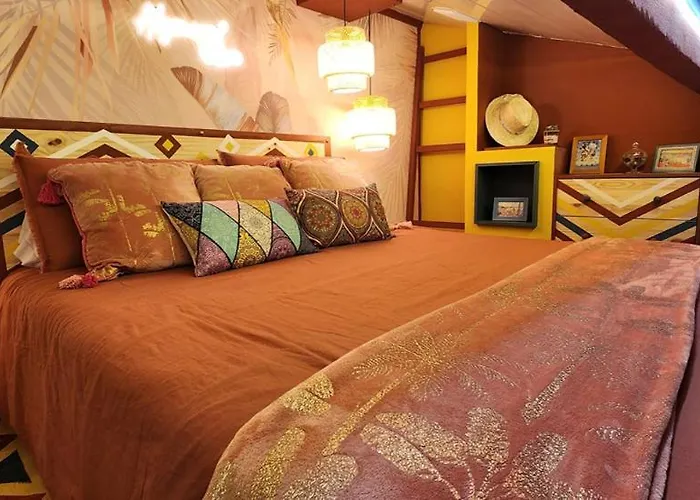 Apartment Romantic Ideal Young Couple Portable Aircon Collioure