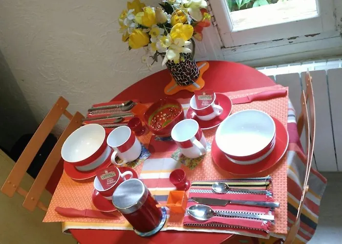 Apartment Romantic Ideal Young Couple Portable Aircon Collioure